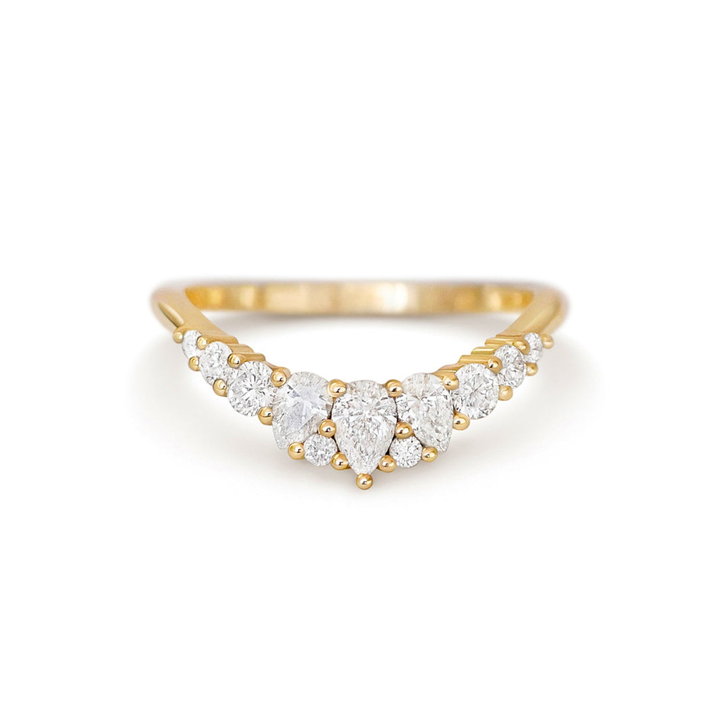 Pear Diamond Curved V-Band Ring