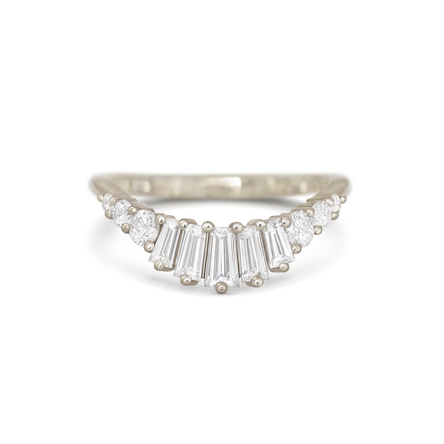 Baguette Diamond Curved V-Band Ring