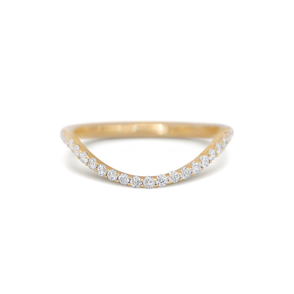 Classic Round Diamond Curved V-Band Ring