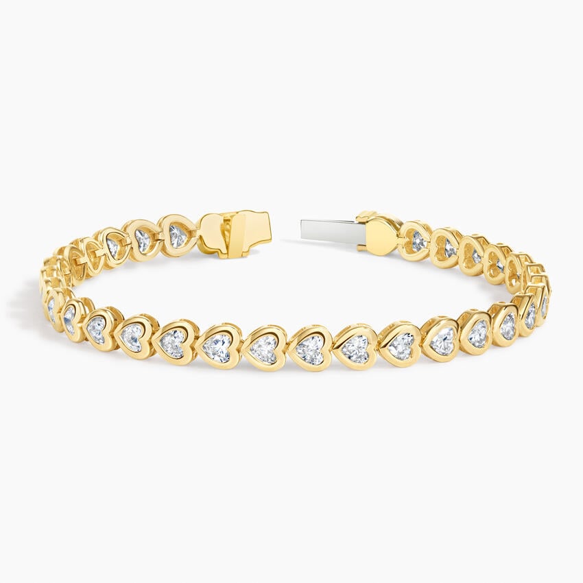 Elegant Heart Gold Tennis Bracelet with Heart-Cut Stones