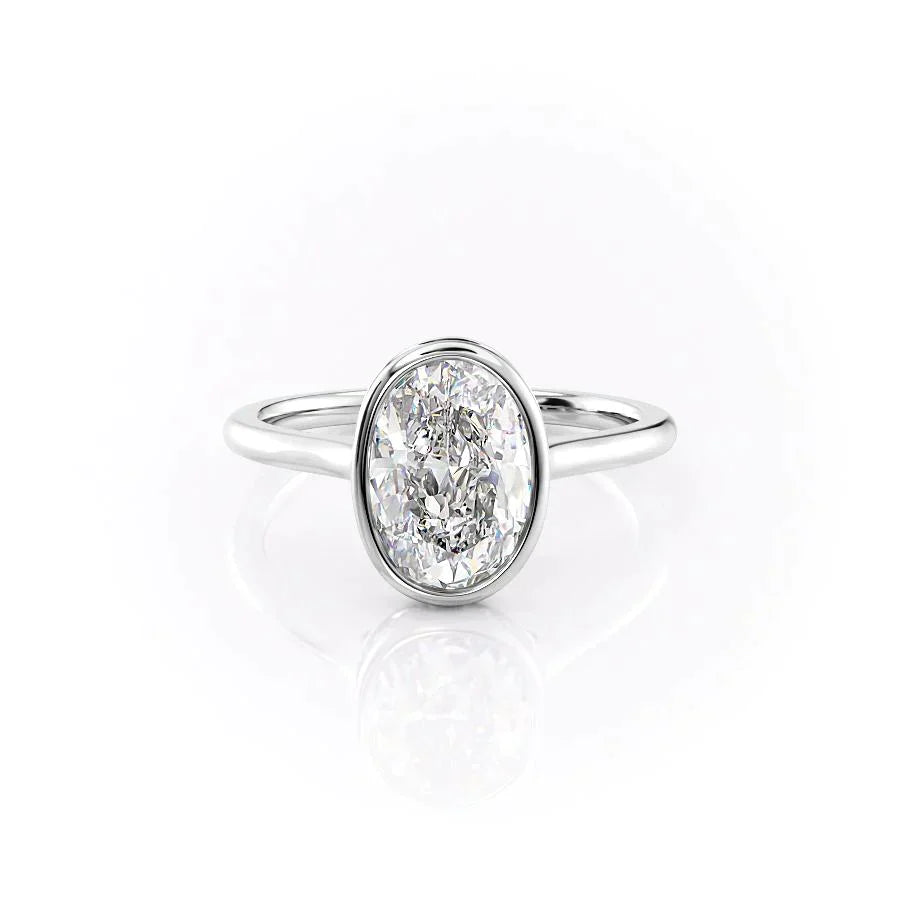 oval Halo Diamond Engagement Ring in 18K Yellow Gold VENFORA