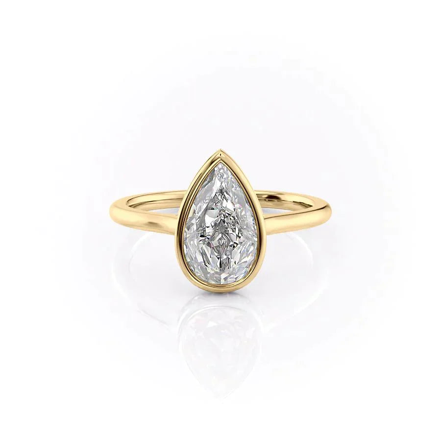 Pear Halo Diamond Engagement Ring in 18K Yellow Gold 