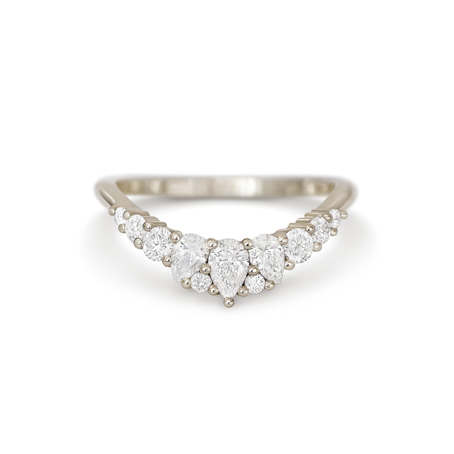 Pear Diamond Curved V-Band Ring VENFORA