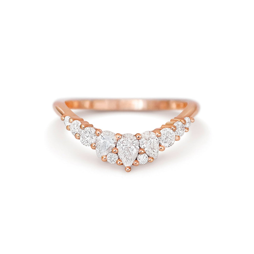 Pear Diamond Curved V-Band Ring VENFORA