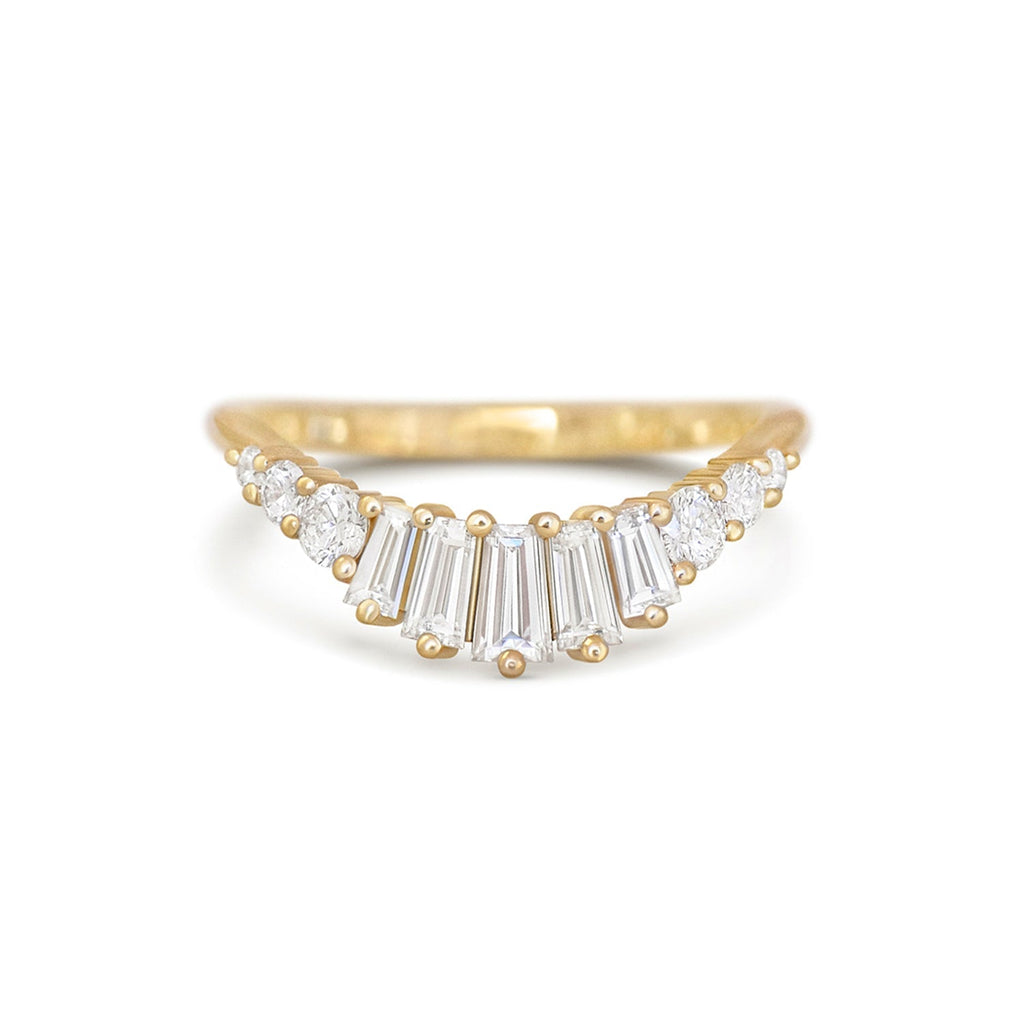Baguette Diamond Curved V-Band Ring VENFORA