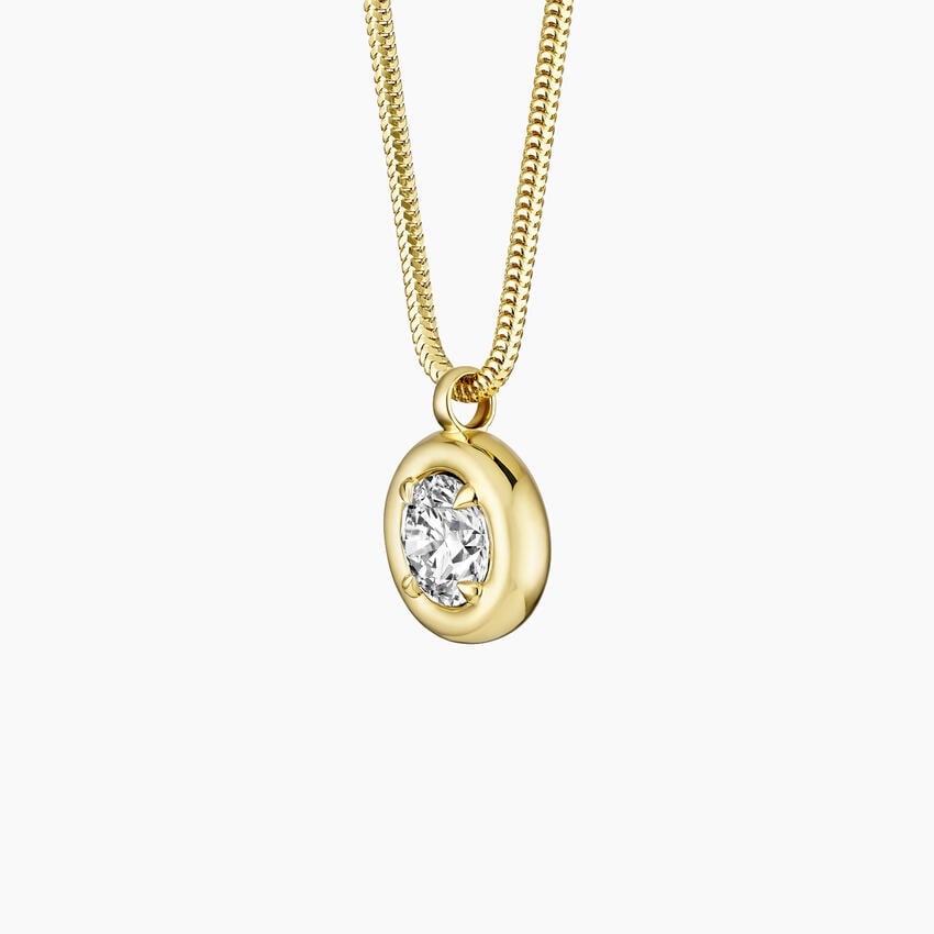 Venfora Classic Solitaire Diamond Pendant in 18K Gold venfora
